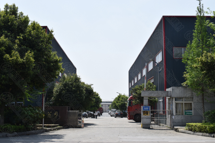 坤寶合成樹(shù)脂瓦廠區(qū)